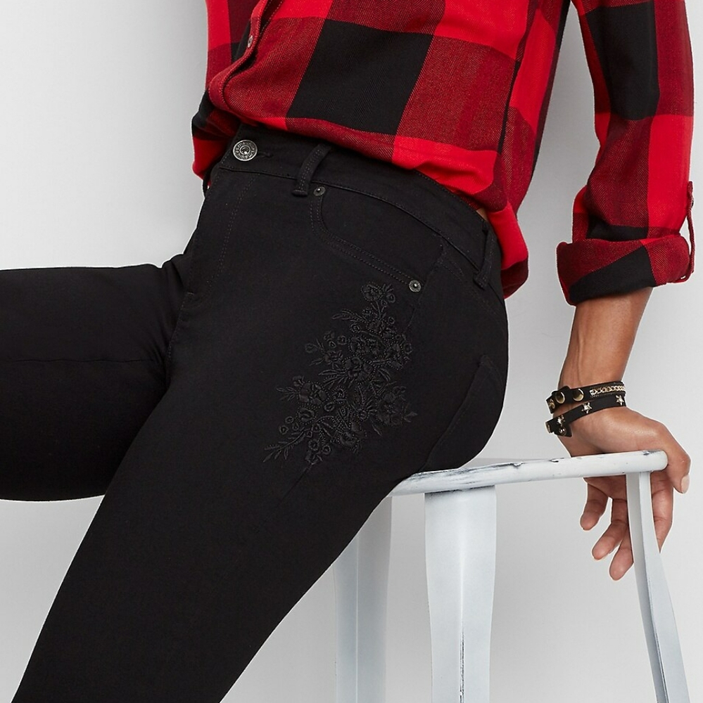 DenimFlex Maurice's Floral Embroidered Jeggings